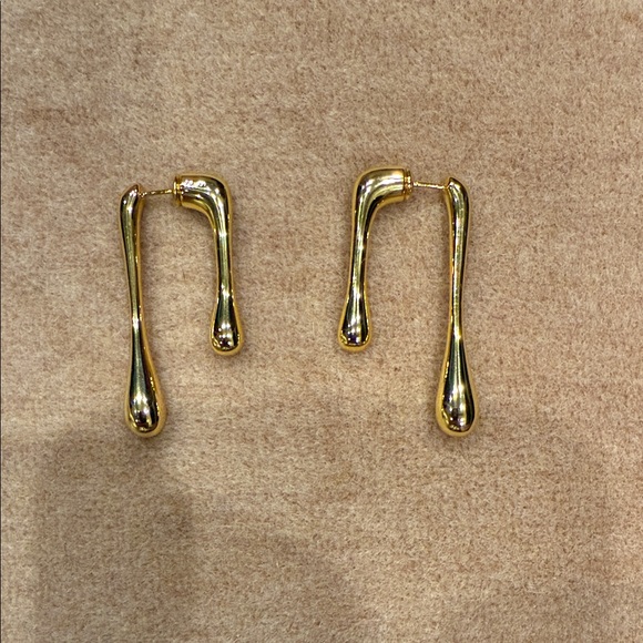 Elegant Gold Drop Earrings - Picture 1 of 1